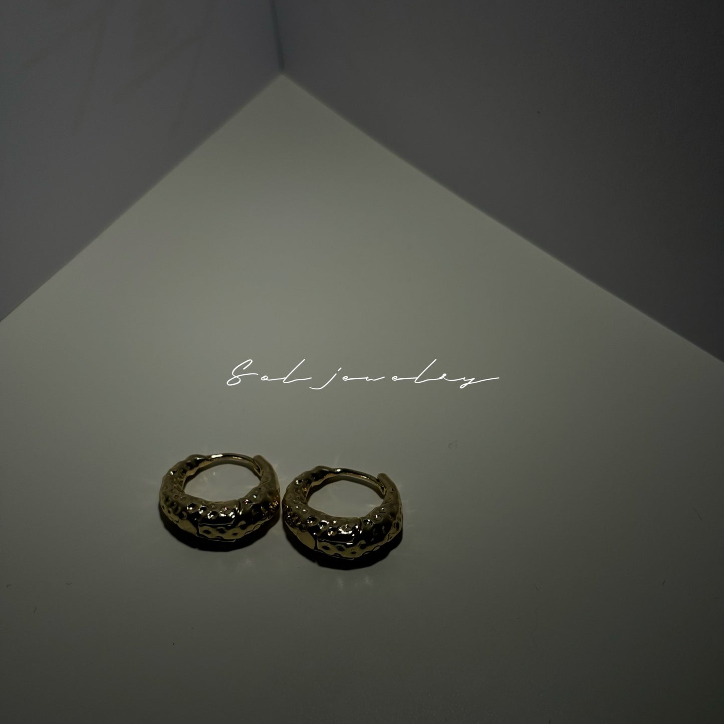 Molten Texture Hoop Earrings