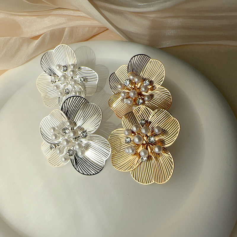 Bloomlight Petal Earrings