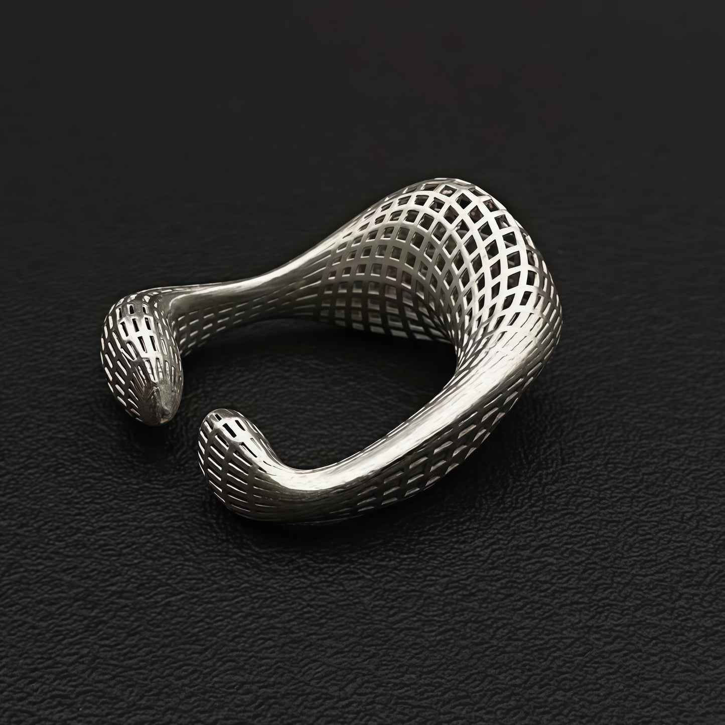 Interlace Flow-ring