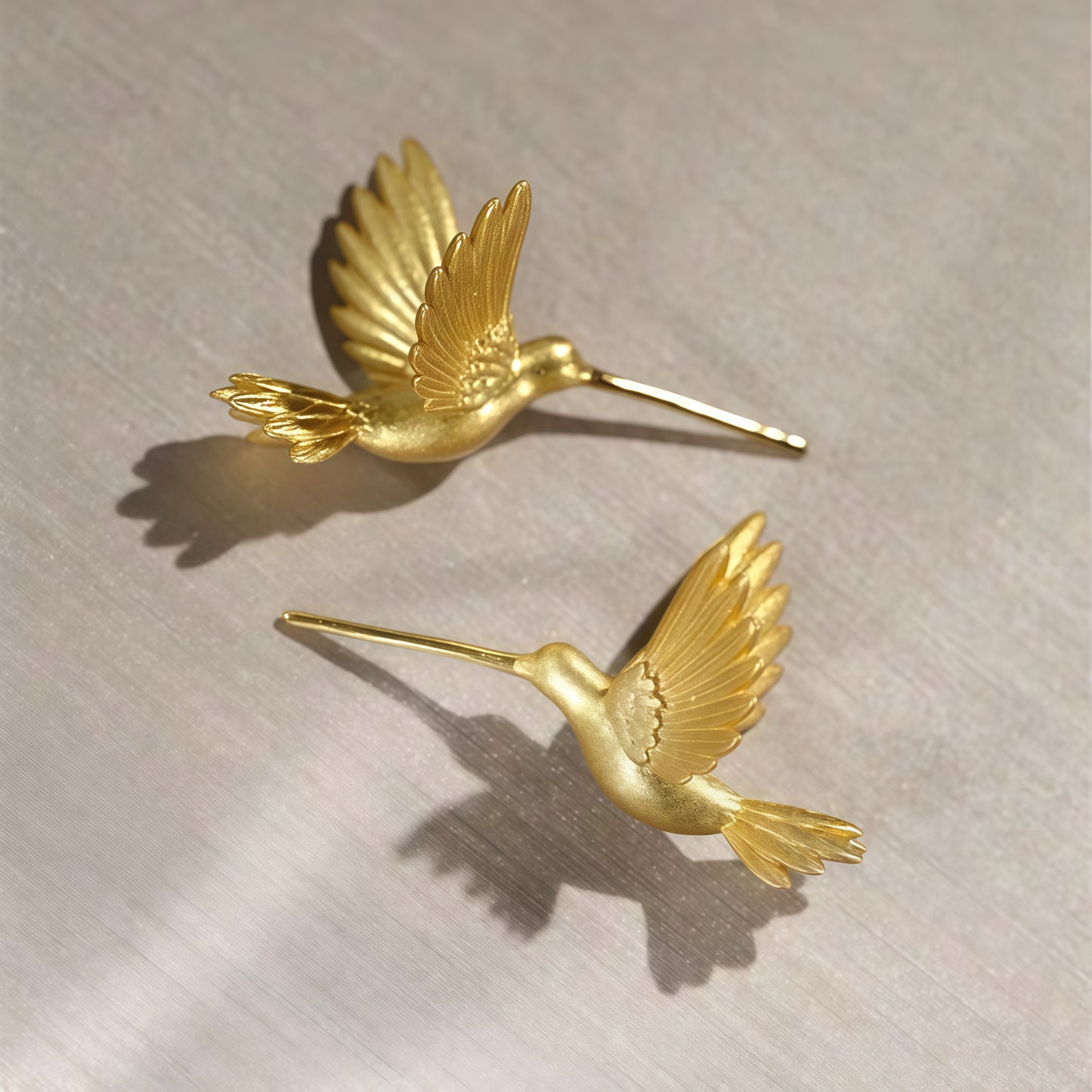 Gyldne kolibri ørestikker – Grace in Flight