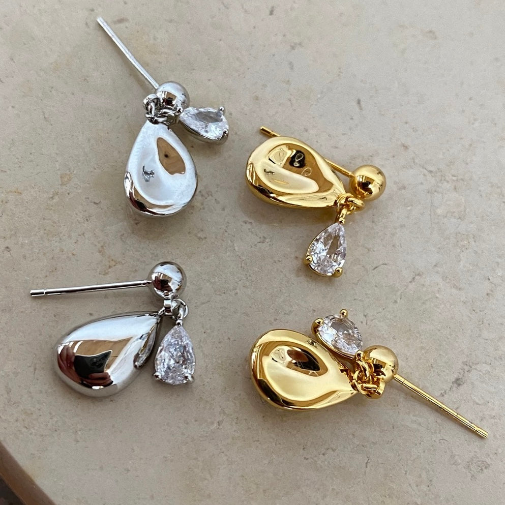 Teardrop Radiance Earring