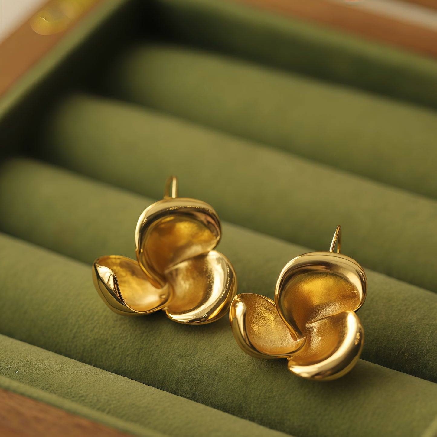 Golden Petal Earrings — Sculpted Elegance in Bloom