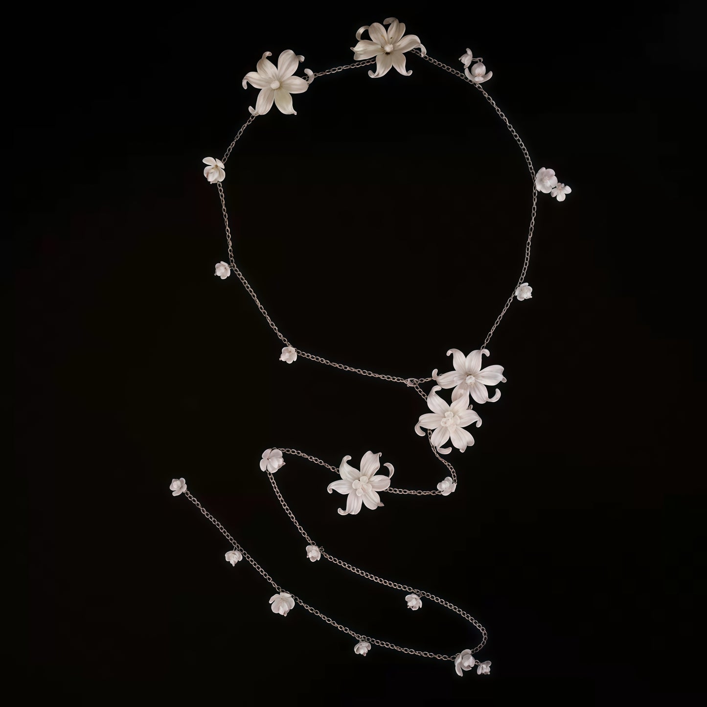 Halsband med blommande pärla och blomma – Multiway Jewelry