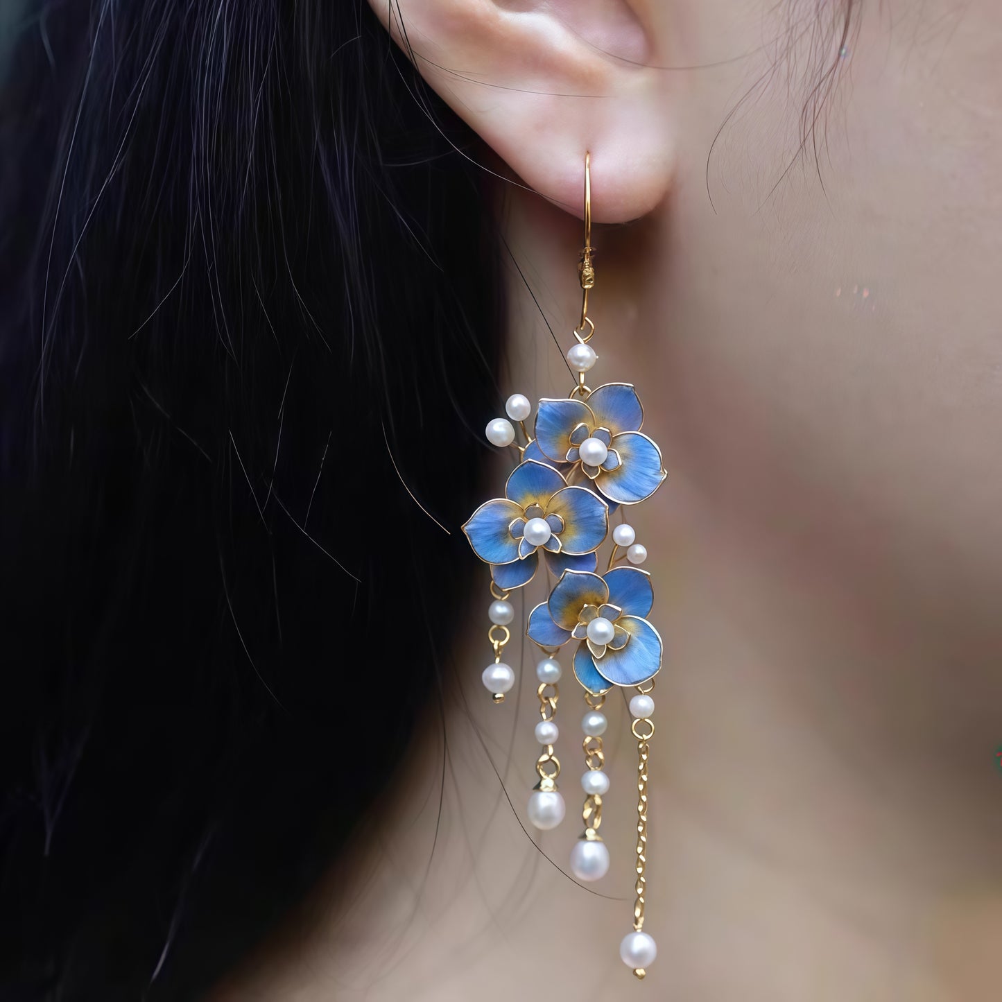 Orchid Rain Earrings – Blooming Elegance with Pearls and Golden Drizzle