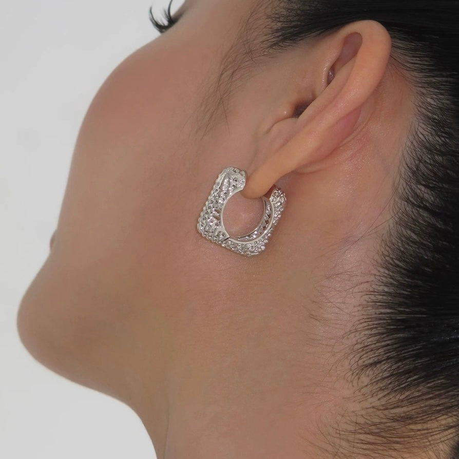 Sculpted Shine Hoops – Silver