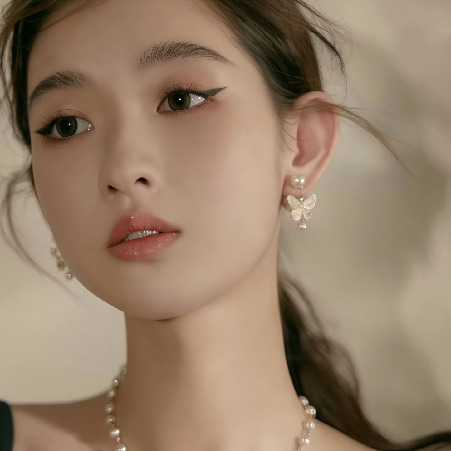 Butterfly Pearl Earrings (2-in-1 Style)