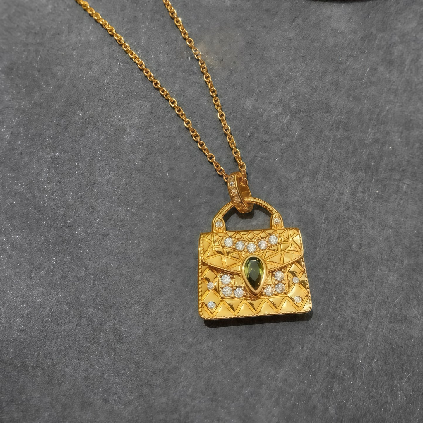 Golden Lattice Bag Necklace