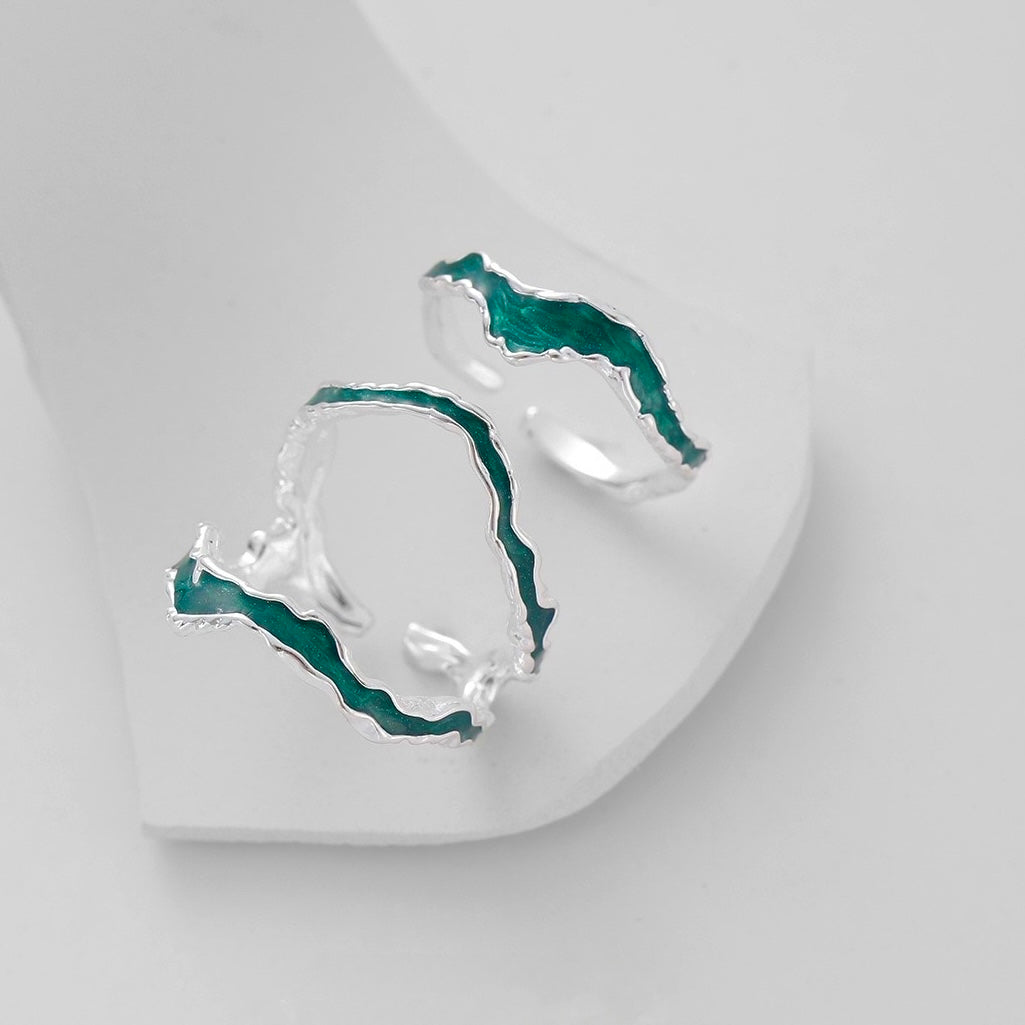 Flowing River Silver Ring – Handcrafted Organic Design