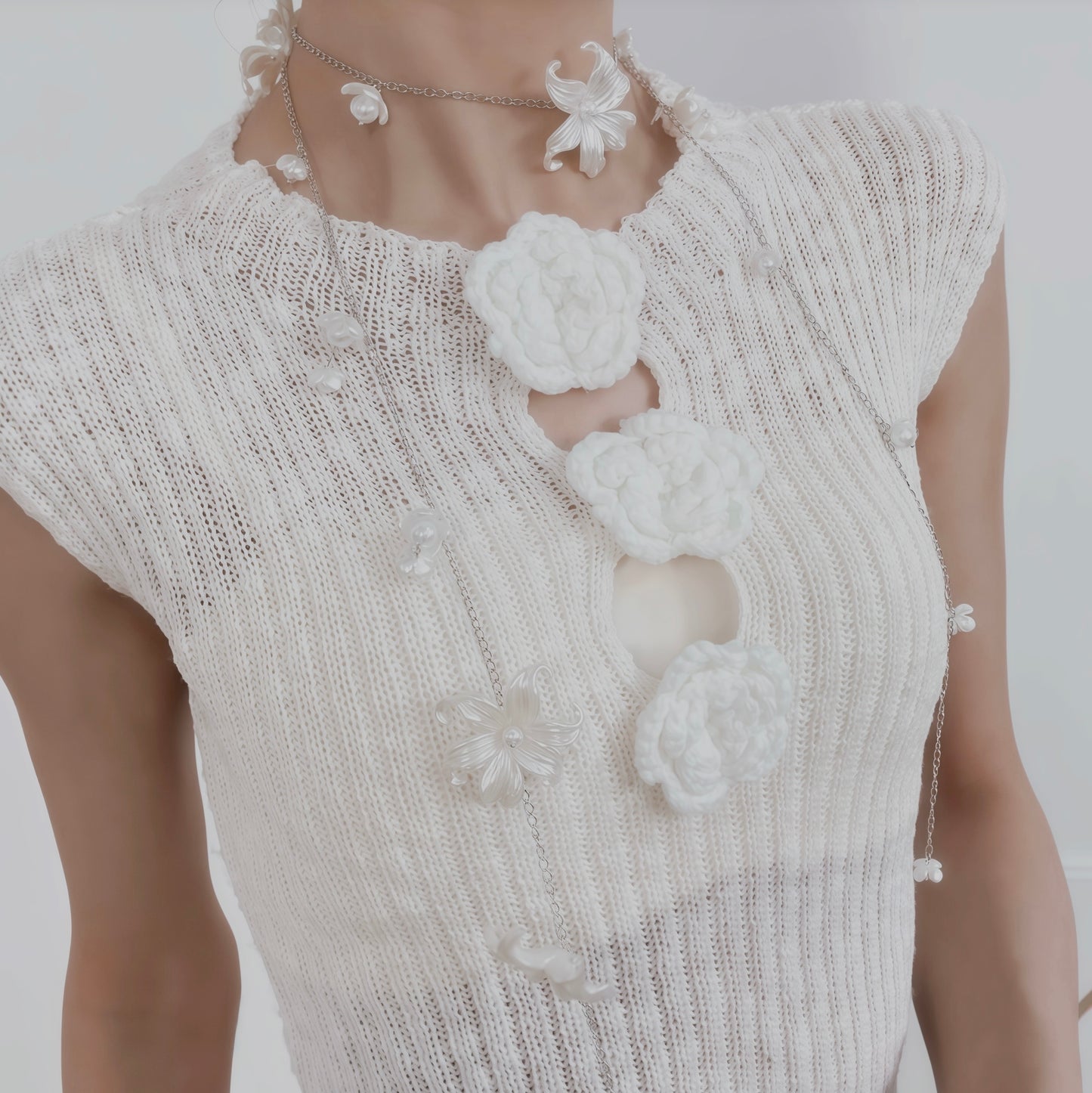 Halsband med blommande pärla och blomma – Multiway Jewelry