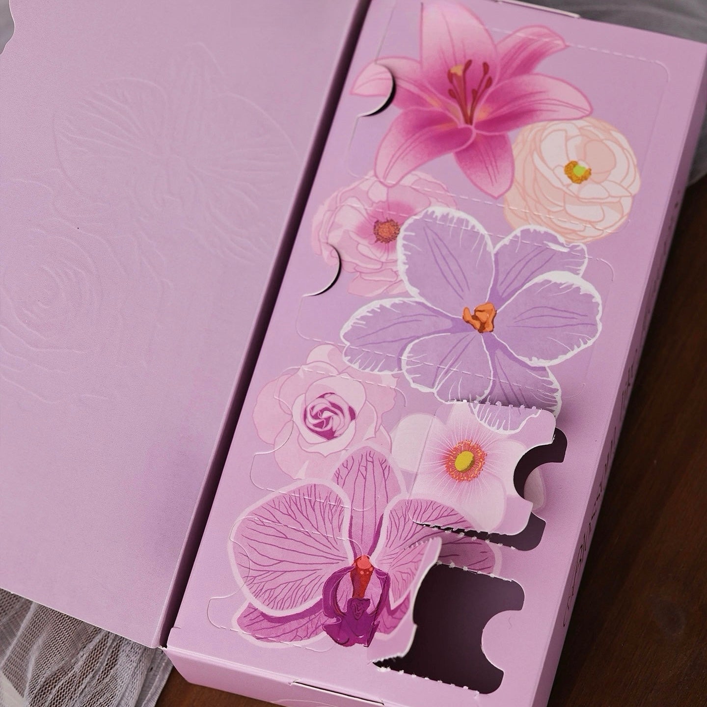 2025 Advent Calendar — Blossom Like Flowers