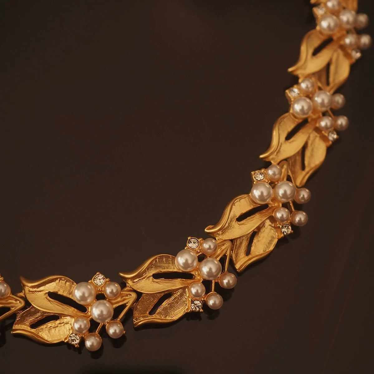 Pearl Leaf Necklace / Bracelet