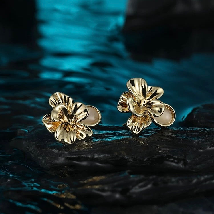 Blooming Gold Flower Stud Earrings