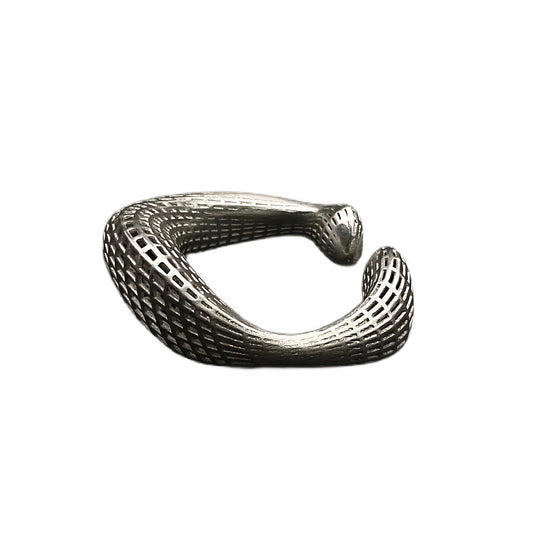 Interlace Flow Ring