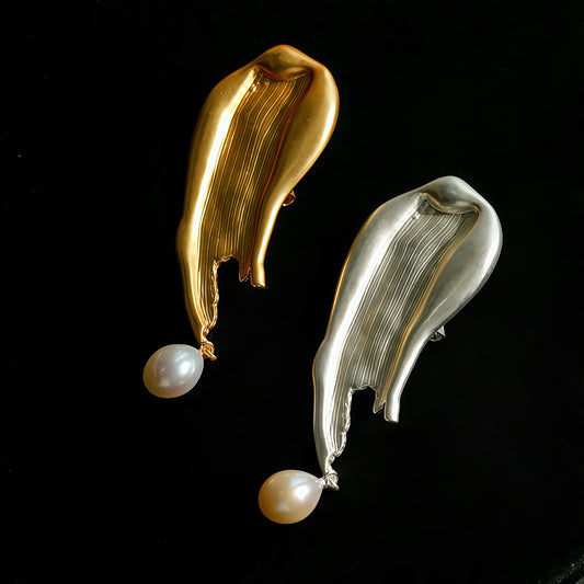 Abstract Brushstroke Pearl Brooch – Gold & Silver