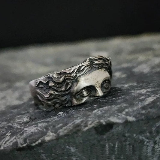 Venus Eyes Ring – Justerbar gudindeinspireret skulpturring