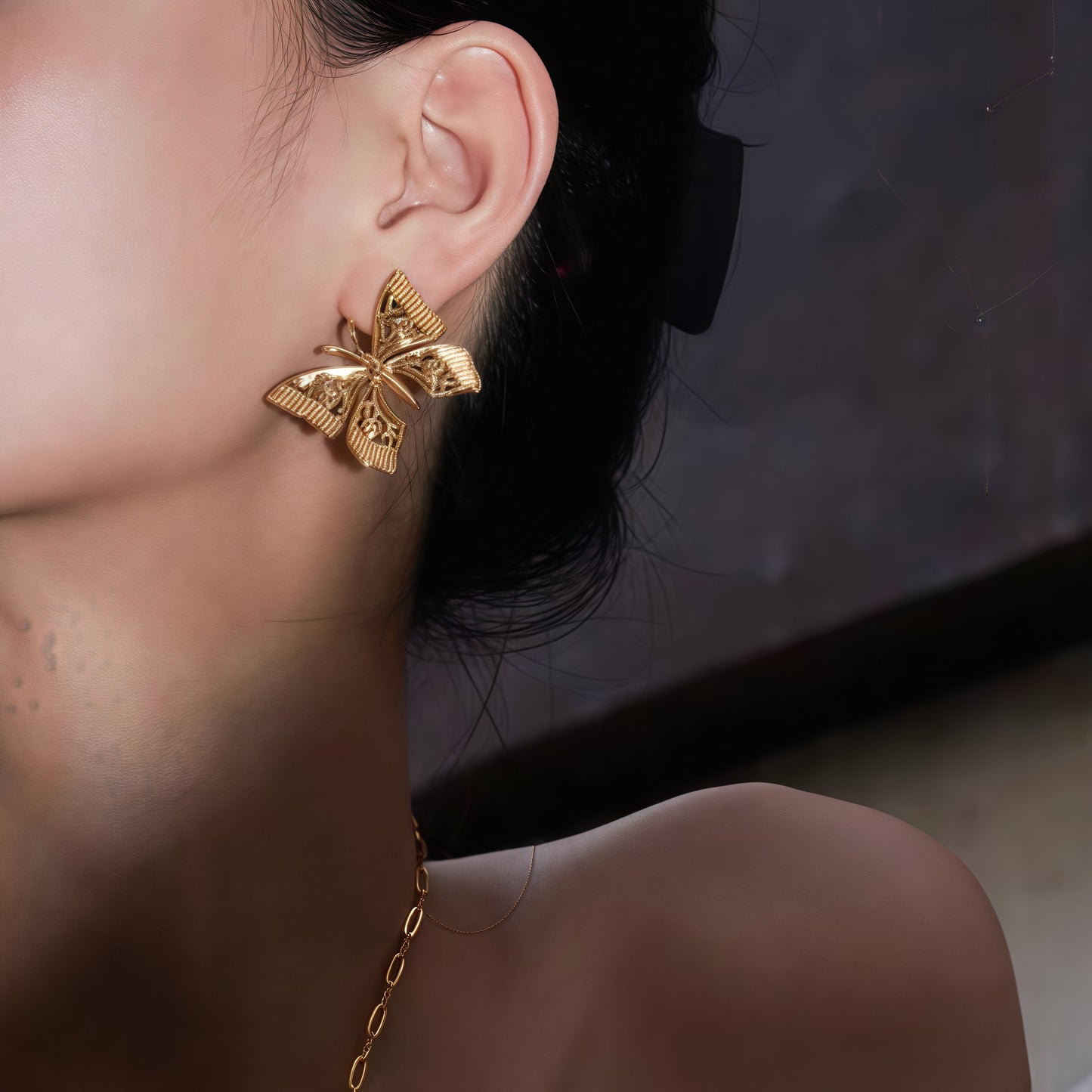 Golden Bloomfly Earrings