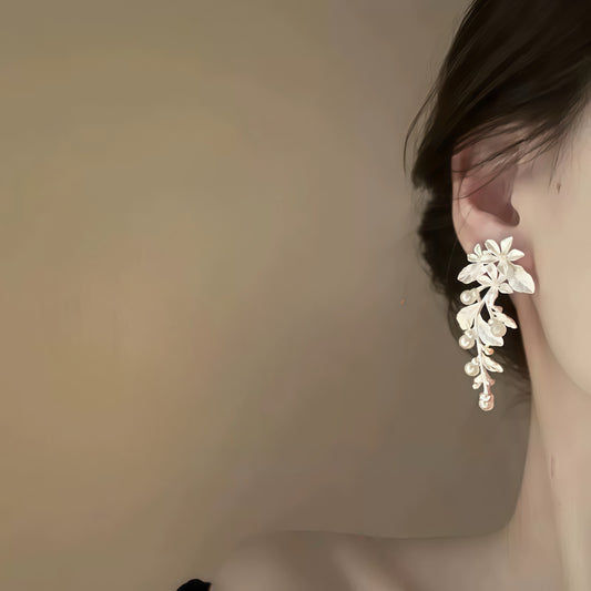 Blooming Grace Pearl Earrings