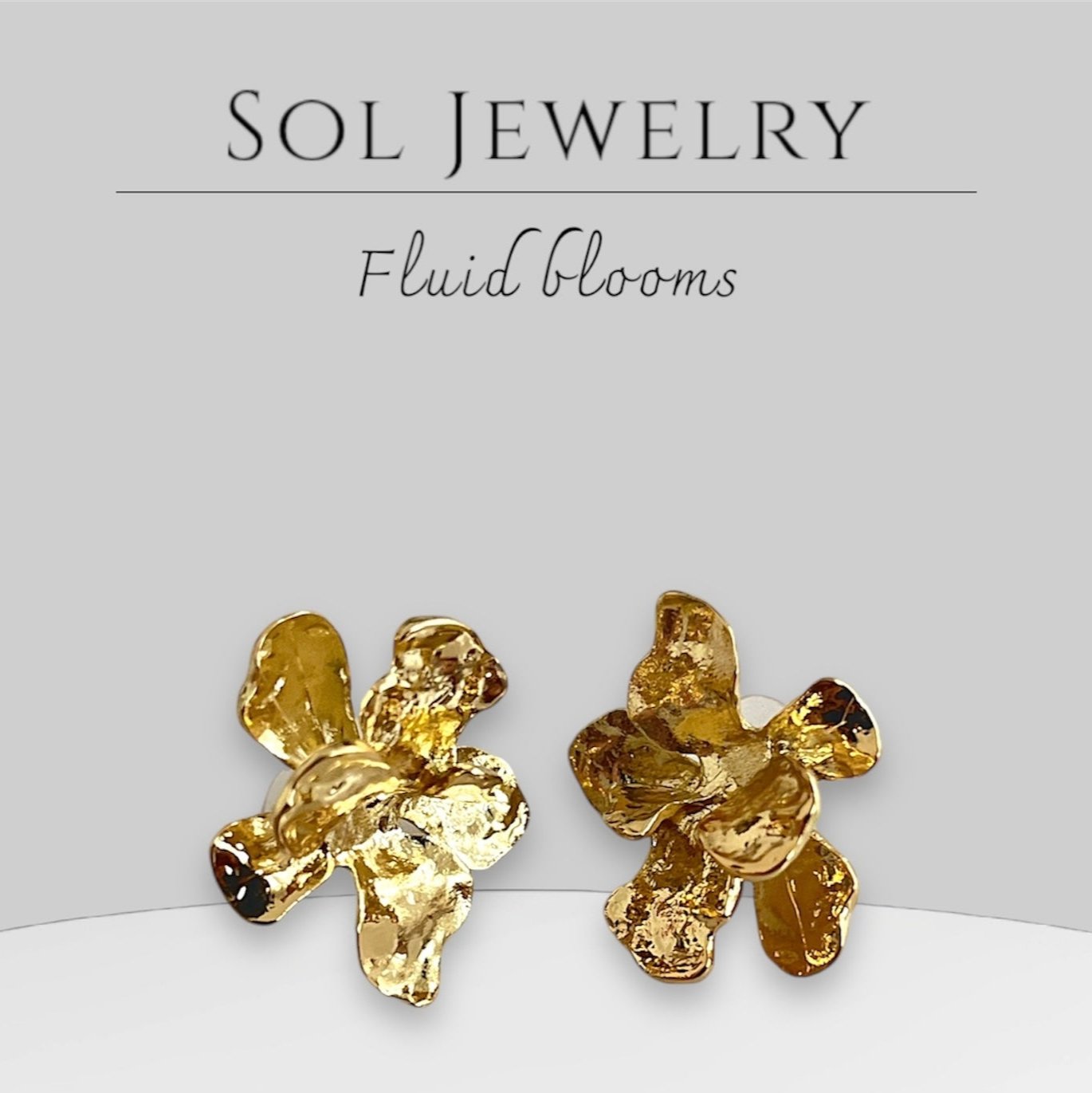 Fluid blooms earrings