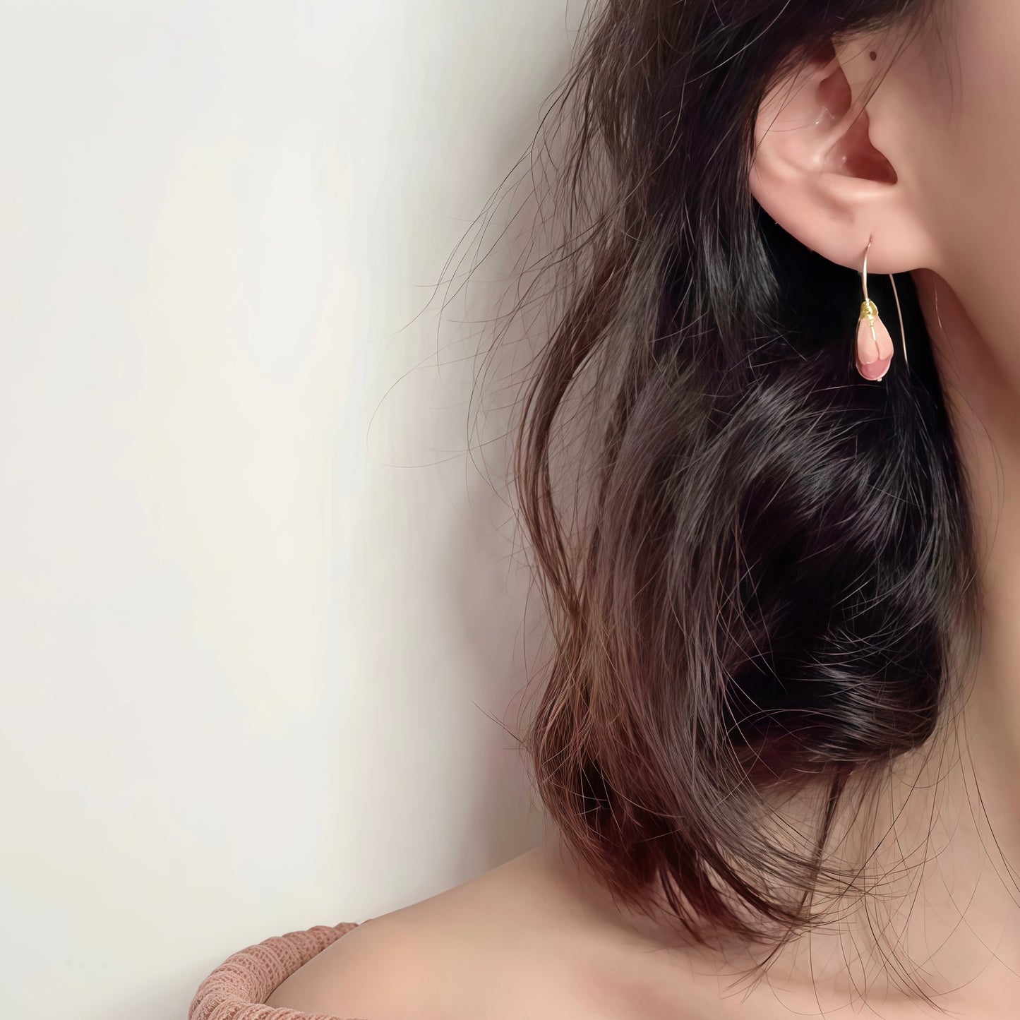 Tulip Bud Earrings – Hand-Painted Floral Elegance