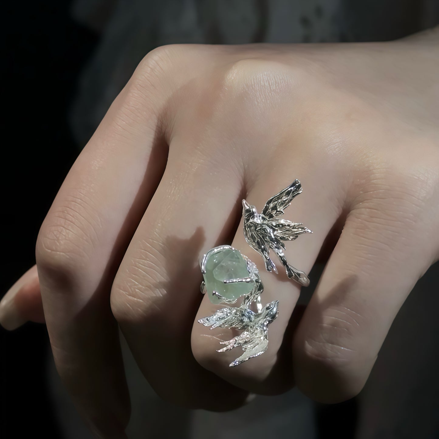 Fuglering i sterlingsølv med rå ædelsten – Naturinspirerede statement-smykker